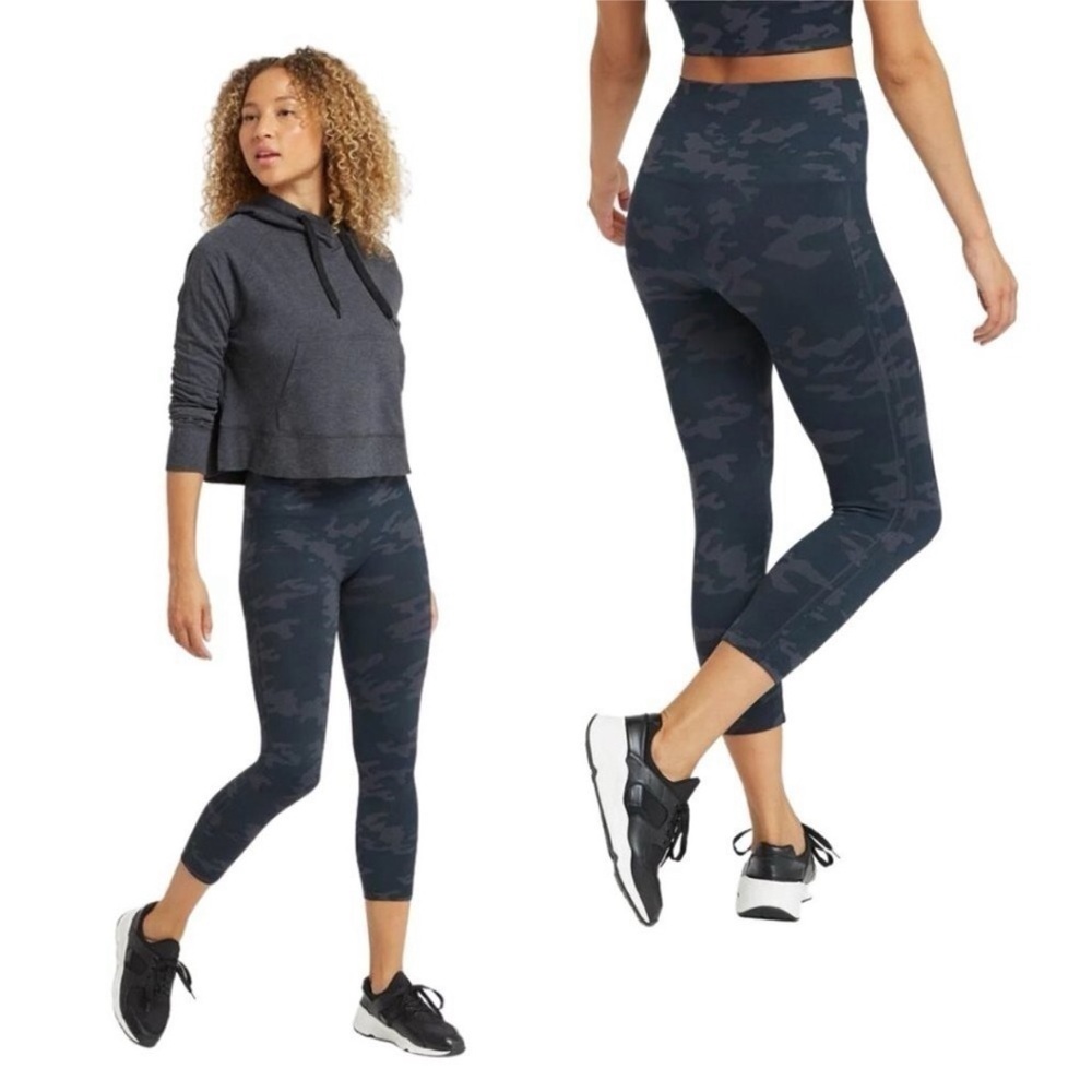 Spanx Women’s Camouflage Capri Leggings